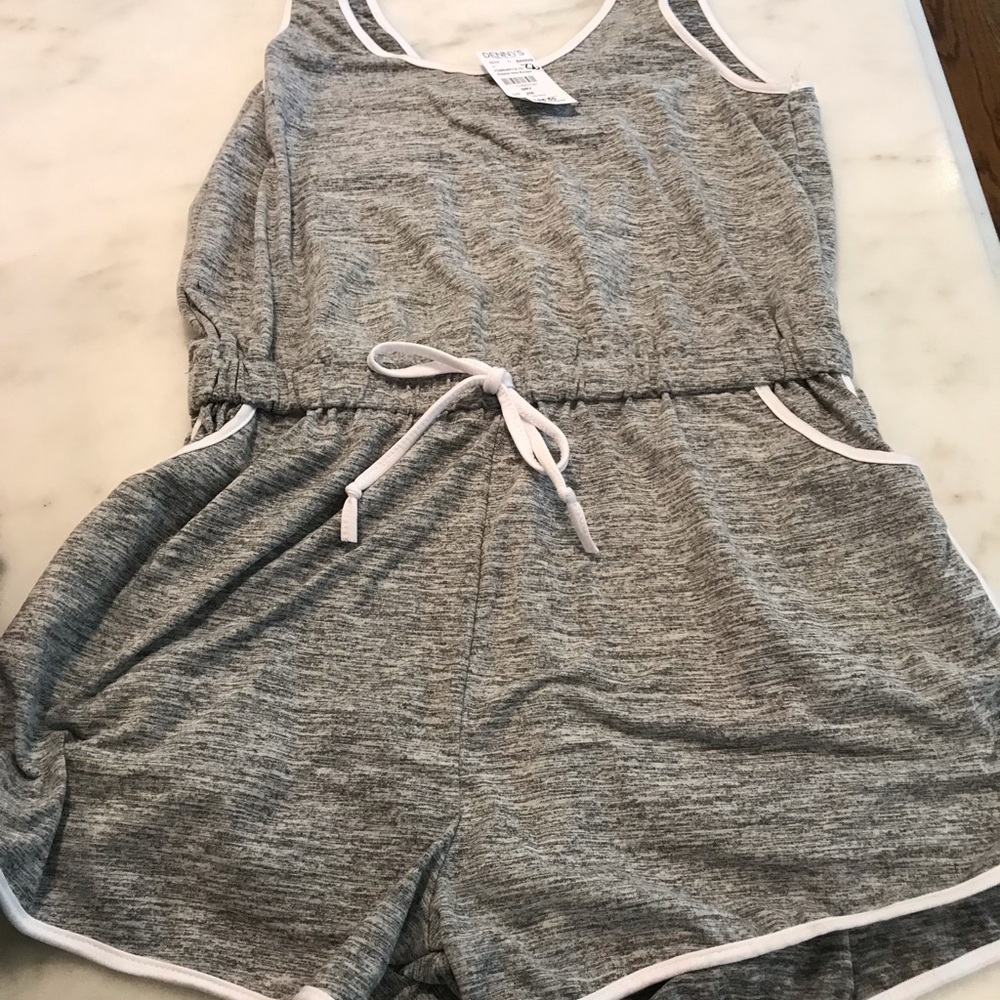 Grey spaghetti strap romper- yummy fabric